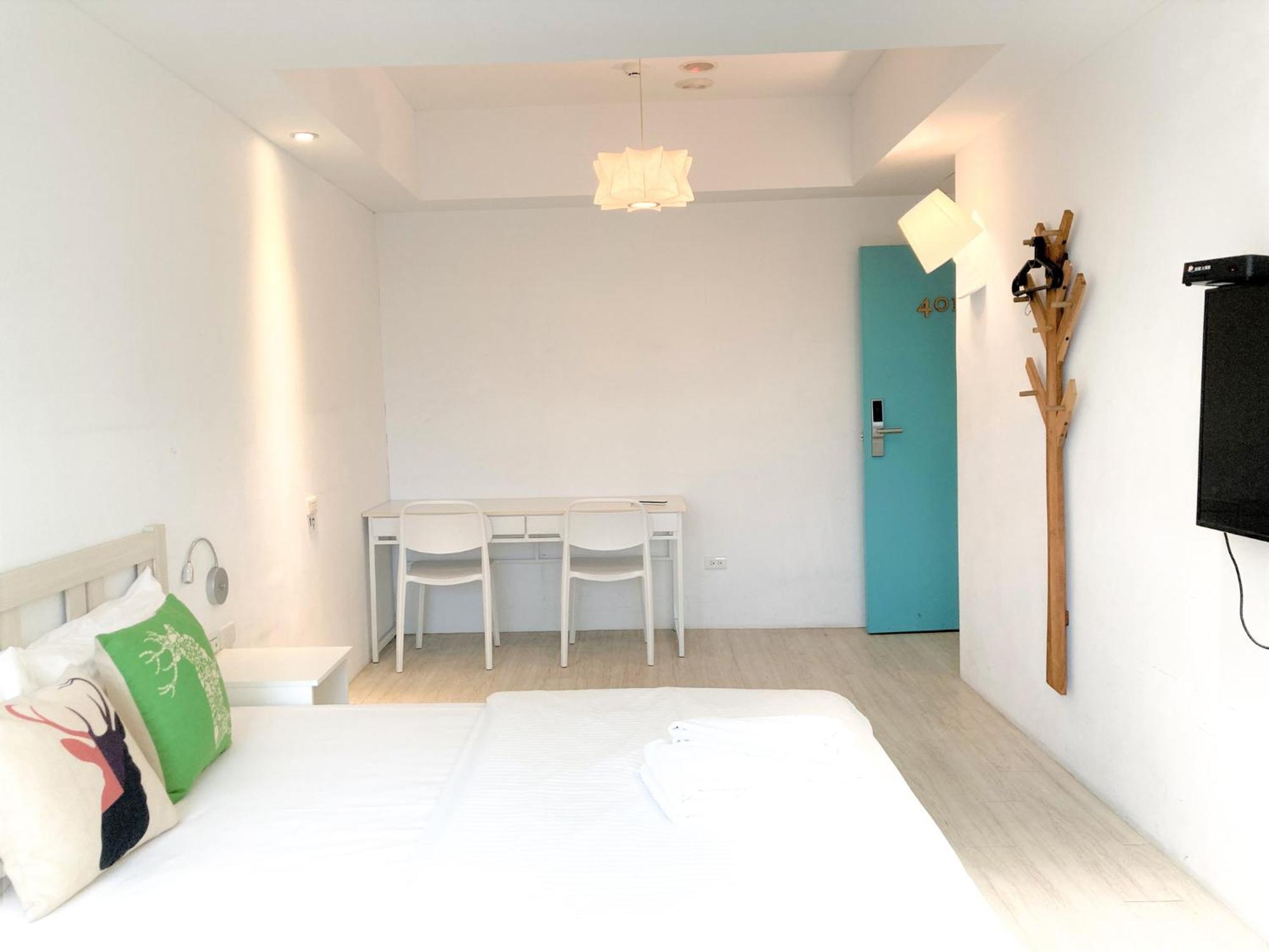 4Plus Hostel Тайпей Екстериор снимка